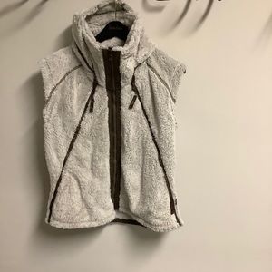 Ladies Faux Fur Vest